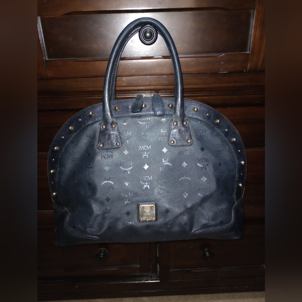 MCM Bags - Picture 5 of 16